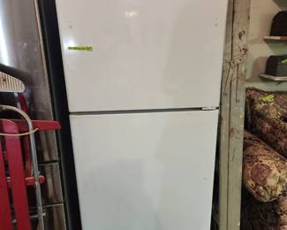 GE Refrigerator 