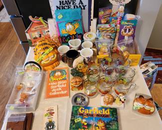 Lots of Garfield 