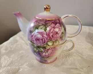 Tea pot/cup