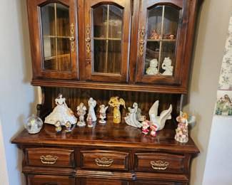 Display Cabinet with storage