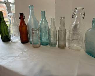 005 Rochester Antique Bottles