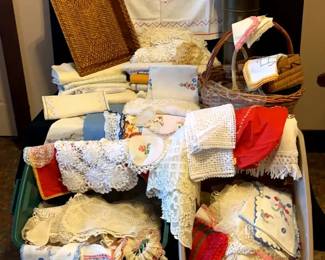 "A Very Furey Christmas" in Clarks Hill, SC Starts Closing Thr 12/18 at 8p. Pickup: Sat 12/20 11-3pm. Please click here to view more photos, descriptions, and current bids: https://ctbids.com/estate-sale/41086