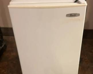 "A Very Furey Christmas" in Clarks Hill, SC Starts Closing Thr 12/18 at 8p. Pickup: Sat 12/20 11-3pm. Please click here to view more photos, descriptions, and current bids: https://ctbids.com/estate-sale/41086