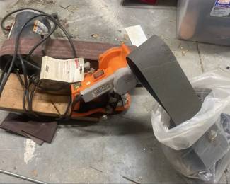 "A Very Furey Christmas" in Clarks Hill, SC Starts Closing Thr 12/18 at 8p. Pickup: Sat 12/20 11-3pm. Please click here to view more photos, descriptions, and current bids: https://ctbids.com/estate-sale/41086