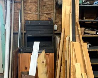 "A Very Furey Christmas" in Clarks Hill, SC Starts Closing Thr 12/18 at 8p. Pickup: Sat 12/20 11-3pm. Please click here to view more photos, descriptions, and current bids: https://ctbids.com/estate-sale/41086