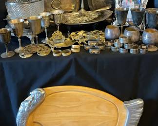 "A Very Furey Christmas" in Clarks Hill, SC Starts Closing Thr 12/18 at 8p. Pickup: Sat 12/20 11-3pm. Please click here to view more photos, descriptions, and current bids: https://ctbids.com/estate-sale/41086