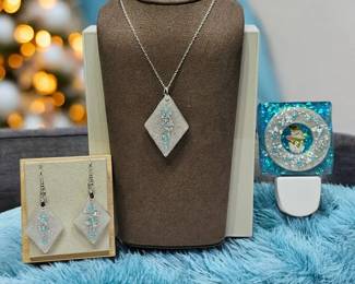 Frosty Blue Christmas Necklace With Earrings Night Light