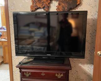 Tv, cypress wall clock 