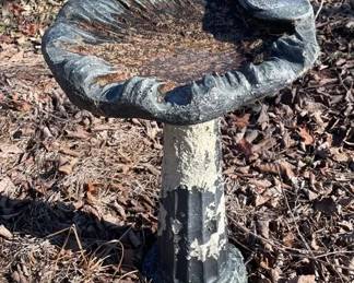 Decorative Stone Birdbath