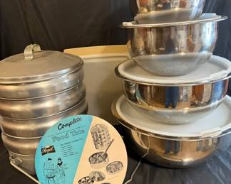 Wolfgang Puck Food Bowls And Vintage Food Tote