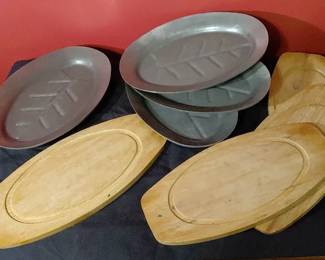Vintage Sizzling Platters With Wooden Holders
