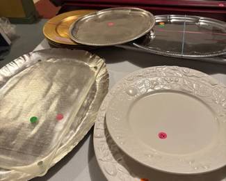 HOSTESS ENTERTAINMENT PIECES