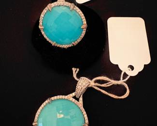 Judith Ripka 925 Pendant CZ $100
Judith Ripka 925 Ring CZ $100