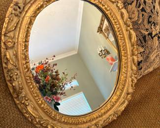 Vintage Gold Gilt Mirror 21” x 18” $95