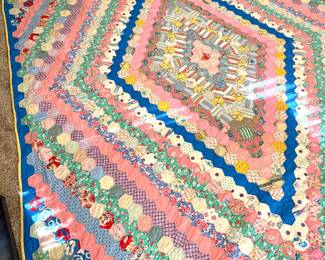 #20 Quilt
95” x 79”
$125
Call Donna 850-516-2425