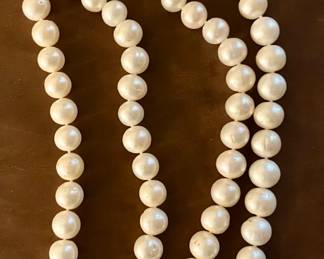 Double Strand Cultured Pearl Necklace with 925 clasp