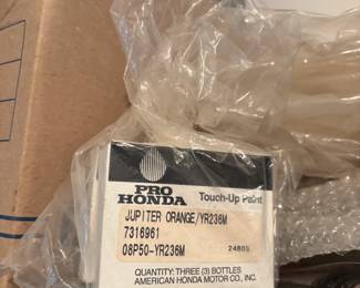 Pro Honda touch up paint