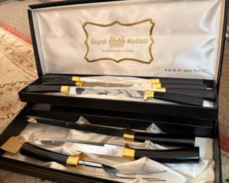 Regent Sheffield in 24 kt gold plated knife and carving set in collectors box