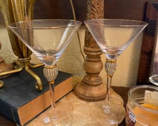 Set of Two Dinewares Elegant Martini glasses