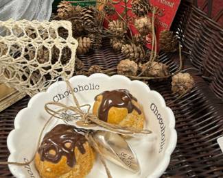 candy dish and pastry set