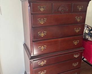 Kling Chest of Drawers