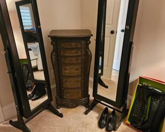 Jewelry Chests.....Jewelry next week