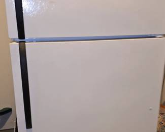 Spare or Garage refrigerator - works perfectly 