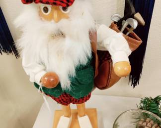 vintage Nutcracker - golfer !