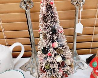 VINTAGE GERMAN BRISTLE BRUSH TREE