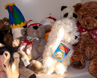 STUFFED ANIMALS