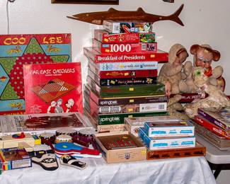 ROOMS ARE PACKED! - TOYS - GAMES - PUZZLES