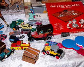 VINTAGE GAMES AND TOYS