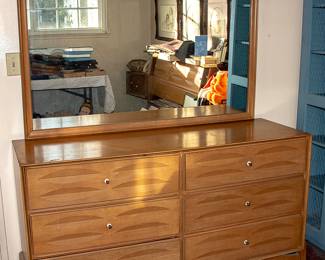 HAYWOOD WAKEFIELD DRESSER W/MIRROR