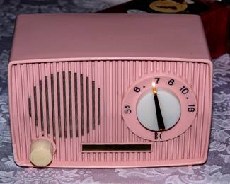 VINTAGE MID CENTURY RADIO