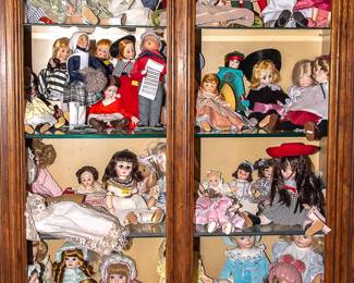 100S OF DOLLS