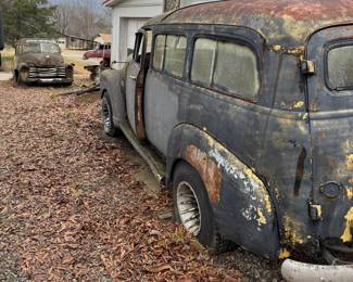 PAIR OF 1949 CHEVY WAGONS. HAVE TITLE FOR ONE, SELLING BOTH FOR ONE MONEY,