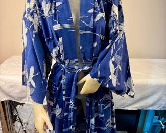 Smithsonian Institute 100% Cotton Crane Robe Small