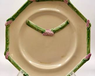 (4) Bordallo Pinheiro majolica asparagus Plates