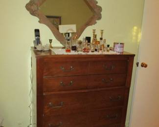 large dresser / mirror separate