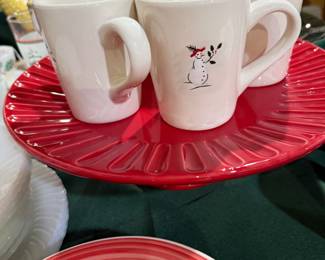 Vintage Williams Sonoma Christmas mug set