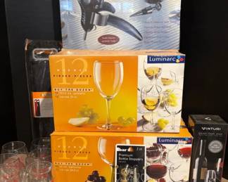 07 Assorted Wine Lotnew In Box Items