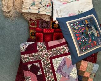 Vintage Cross Stitch Table Cloth, Placemats, Napkins, Vintage Blankets quilts