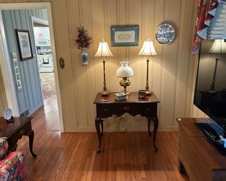 Candlestick lamps, blue and white plate, electrified gas lamp