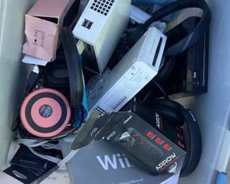 Bin Of Wii Players And More