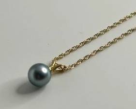 14K Gold with Peacock Color Genuine Pearl Necklace - 18" (1.5 Grams)