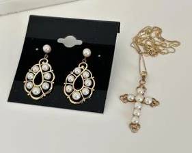 14K Gold with Genuine Pearls Cross Pendant & Dangle Earrings Set - 20" (6.8 Grams TW)