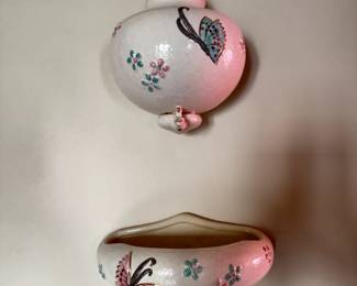 Vintage 1956 Hull Art Pottery Butterfly pattern lavabo wall hanging planter set