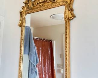 Gold Baroque-style wall mirror, beautiful!