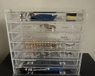 Vintage Acrylic jewelry box