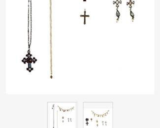 Jewelry of Christine McVie won at Juliens Entertainment SALE: FLEETWOOD MAC PROPERTY FROM THE LIVES AND CAREERS OF CHRISTINE MCVIEW, JOHN MCVIE AND MICK FLEETWOOD 3343